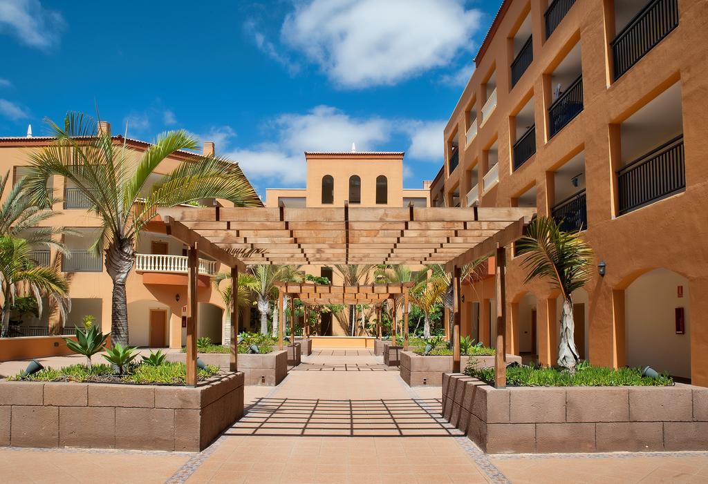 Hotel Grand Muthu Golf Plaza 5*